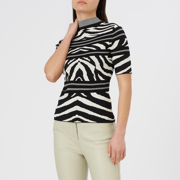 Karen Millen | Textured Zebra Jacquard Knit Half Sleeve Top - Picture 5 of 9
